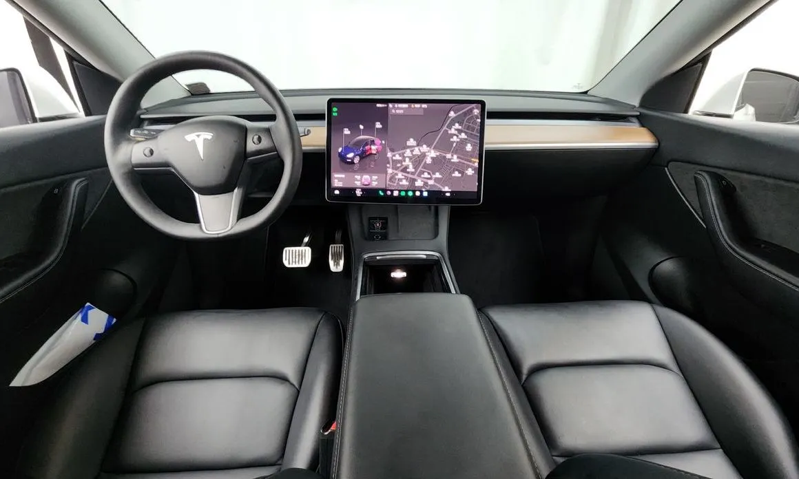 Tesla Model Y — фото 7