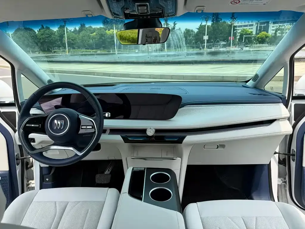 Buick GL8 Hybrid — фото 4