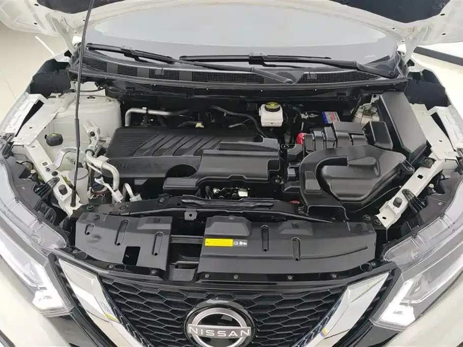 Nissan Qashqai — фото 10
