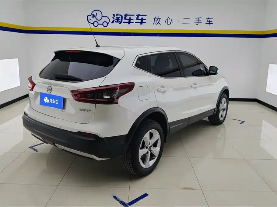 Nissan Qashqai — фото 6