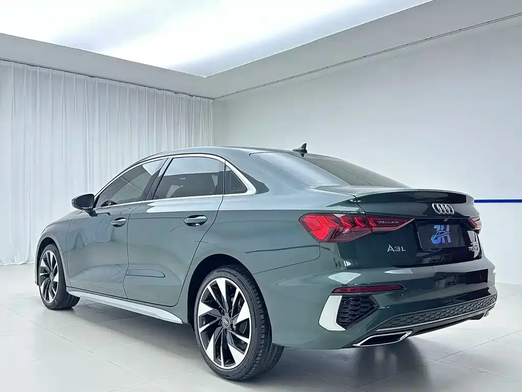 Audi A3 — фото 2