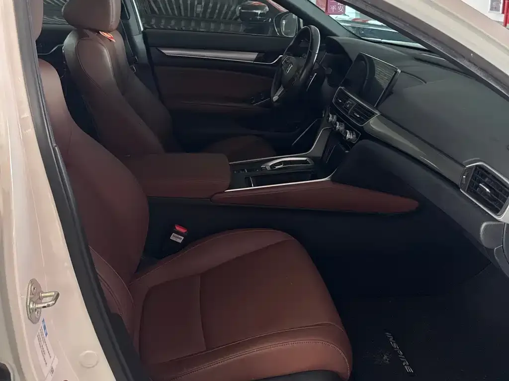 Honda Inspire — фото 10