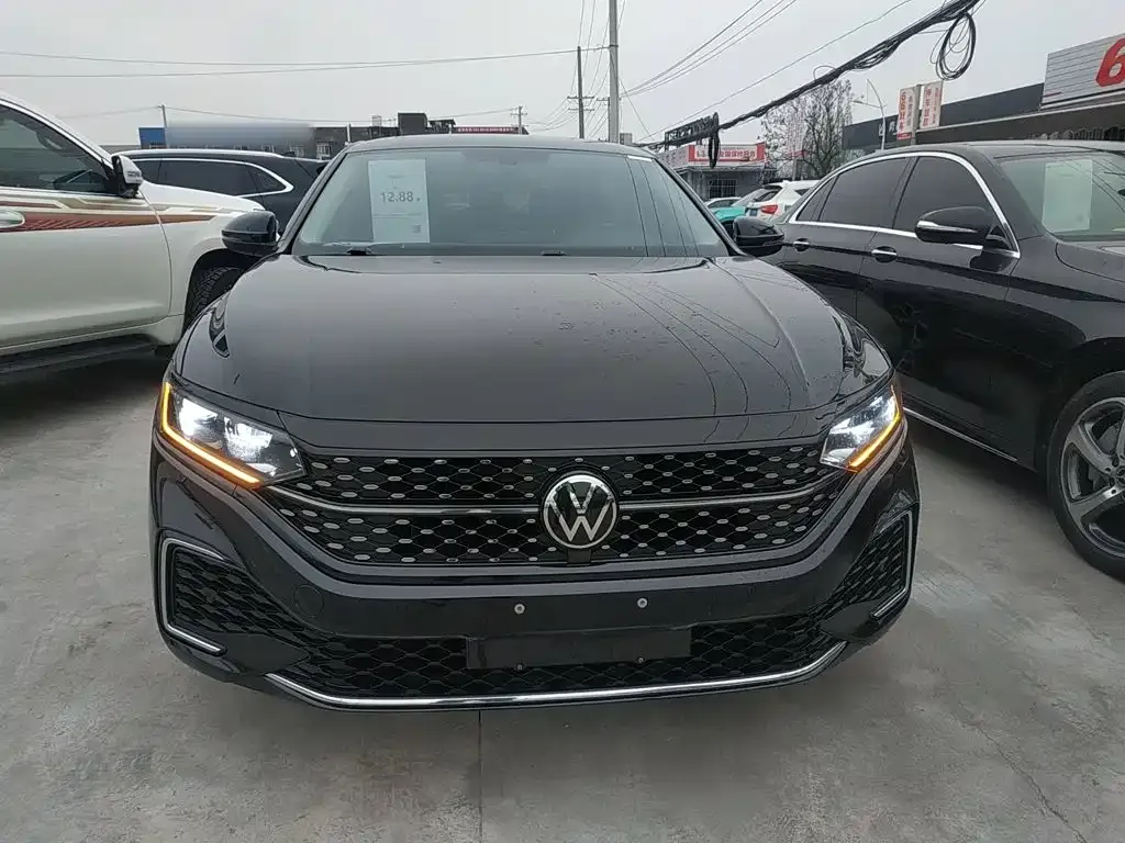 Volkswagen Passat — фото 7