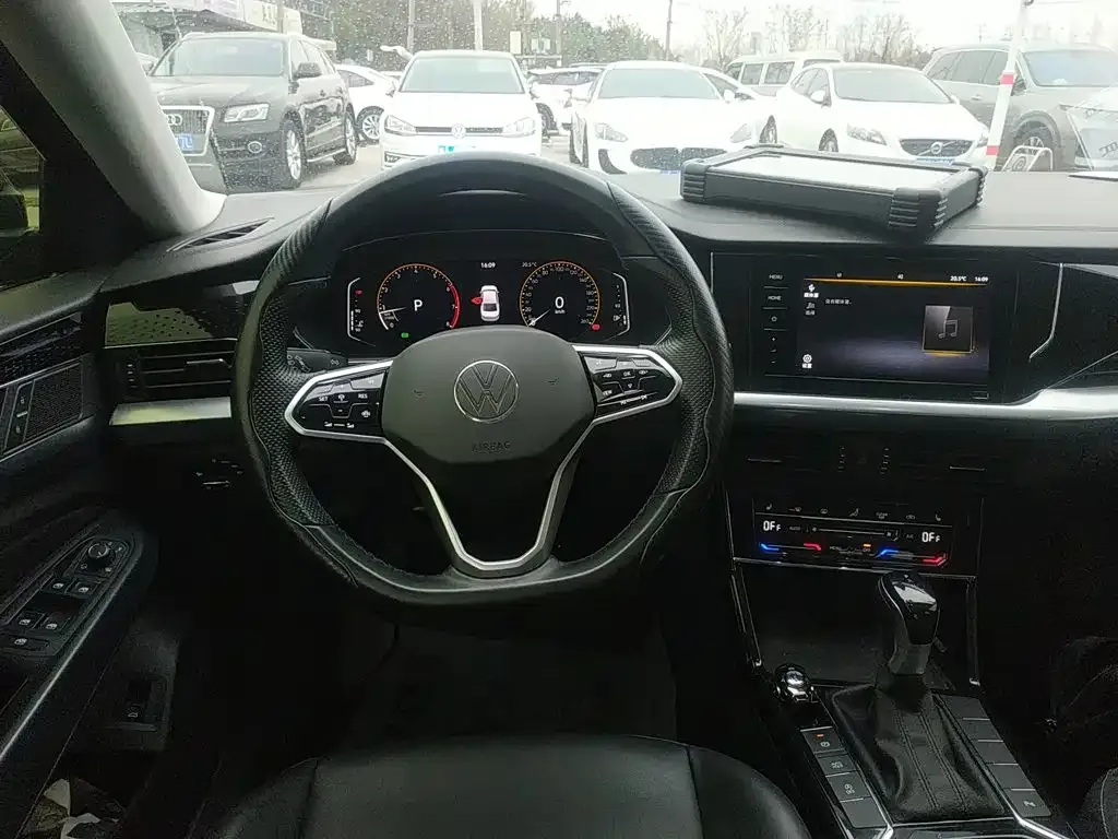 Volkswagen Passat — фото 6