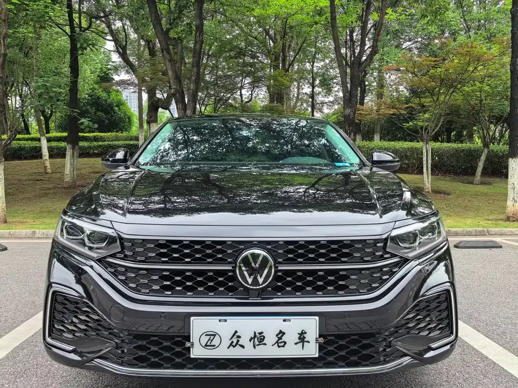 Volkswagen Passat — фото 10