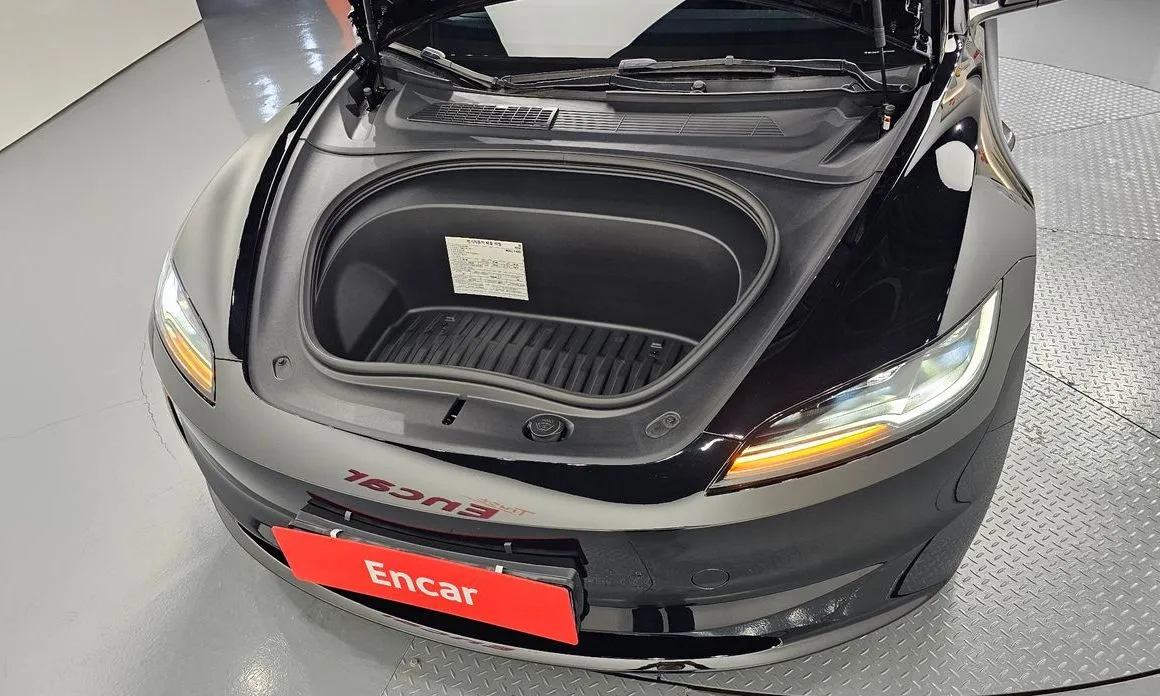 Tesla Model 3 — фото 10