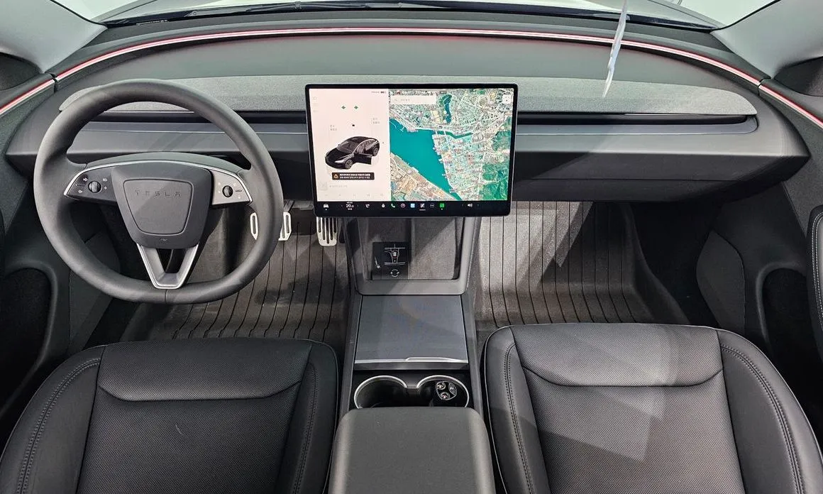Tesla Model 3 — фото 9