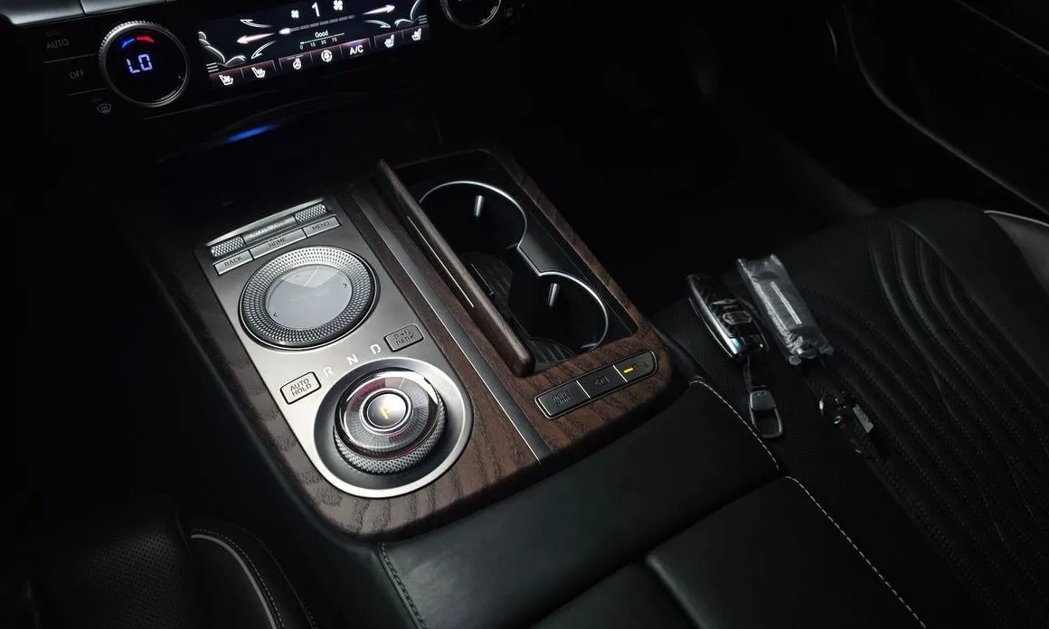 Genesis G80 — фото 10