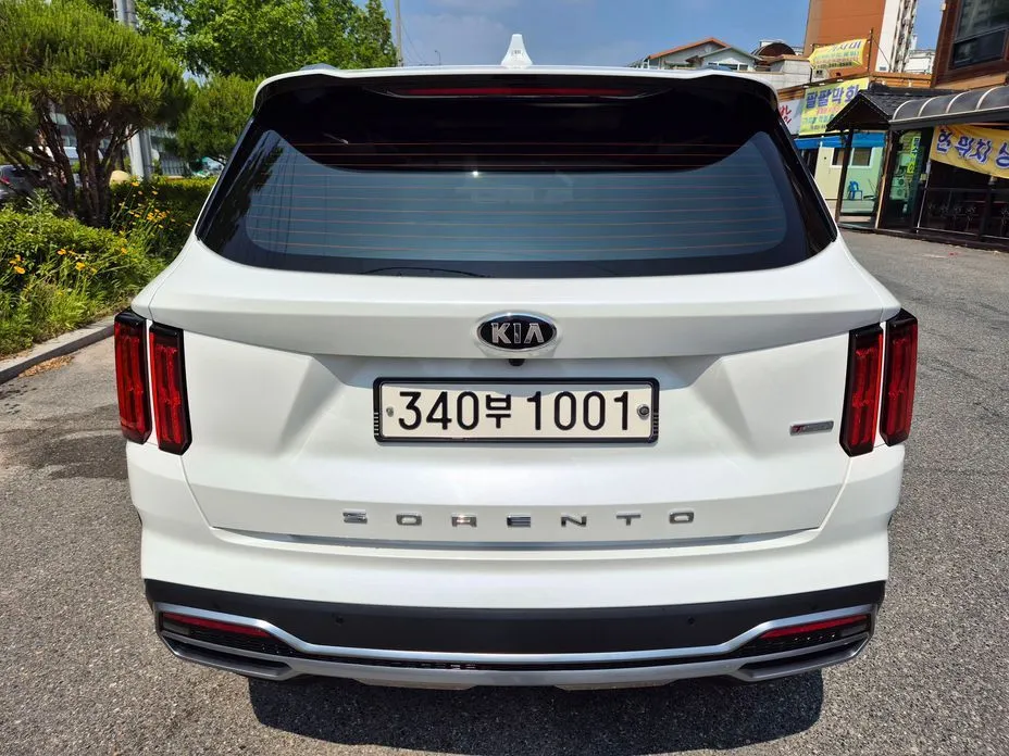 Kia Sorento — фото 8