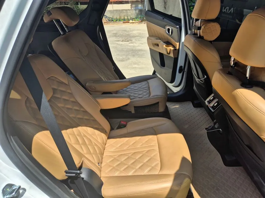 Kia Sorento — фото 6