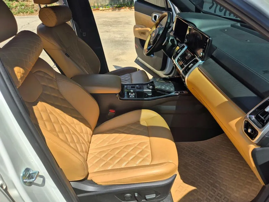 Kia Sorento — фото 10