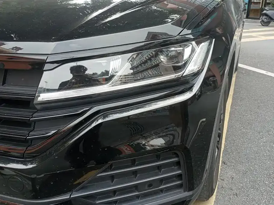 Volkswagen Touareg 2023 из CN, фото 5