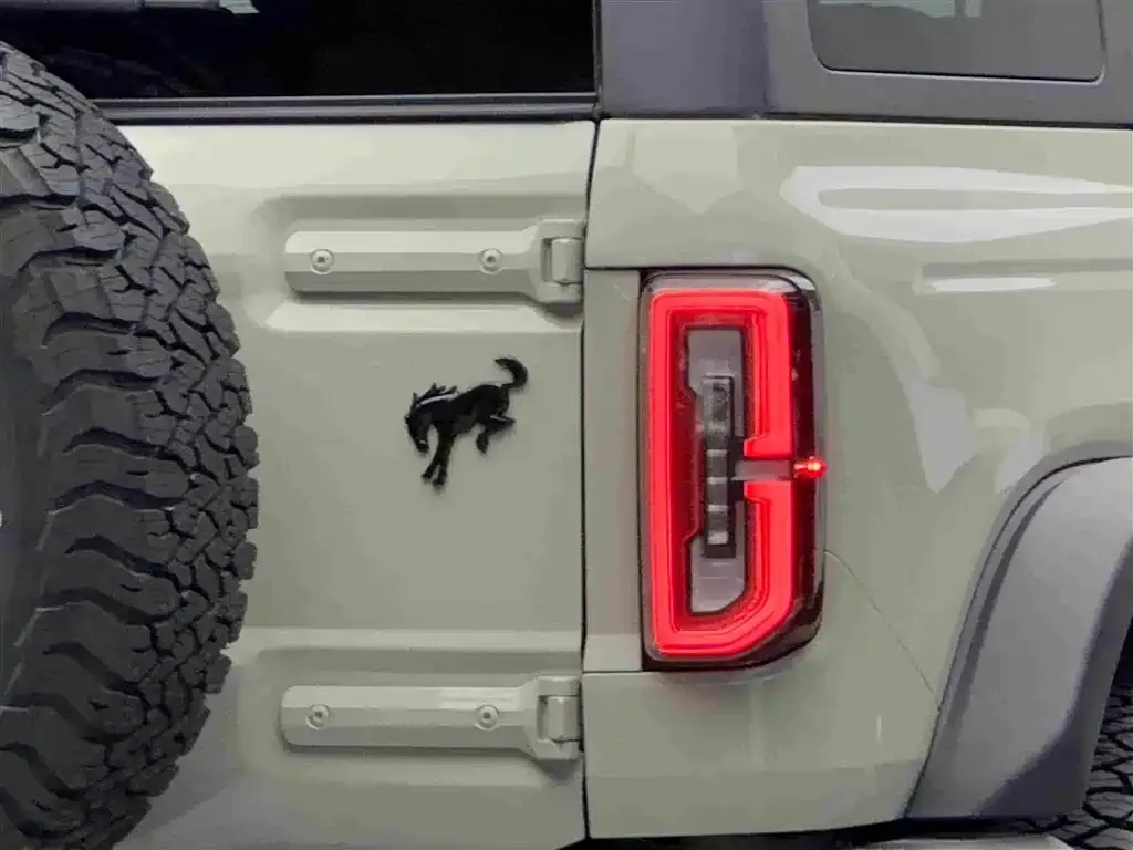 Ford Bronco 2024 из CN, фото 6