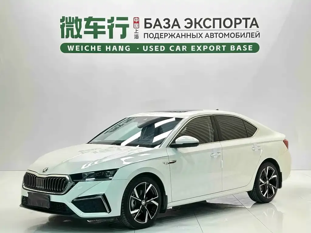 Skoda Octavia — фото 1