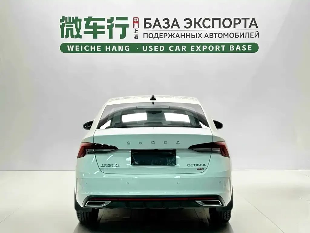 Skoda Octavia — фото 2