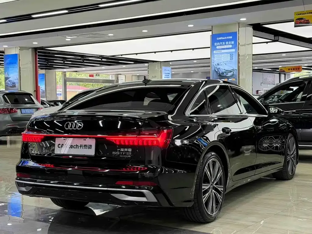 Audi A6L — фото 10