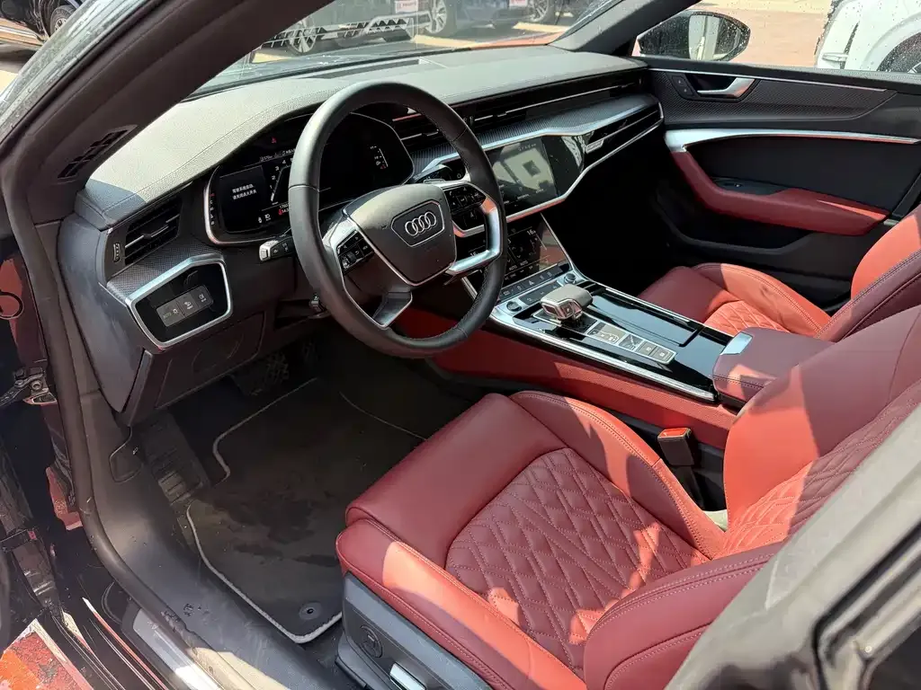 Audi A7L — фото 2