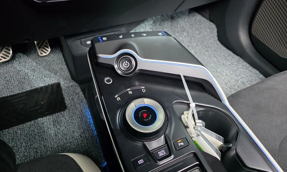 Kia EV6 — фото 9