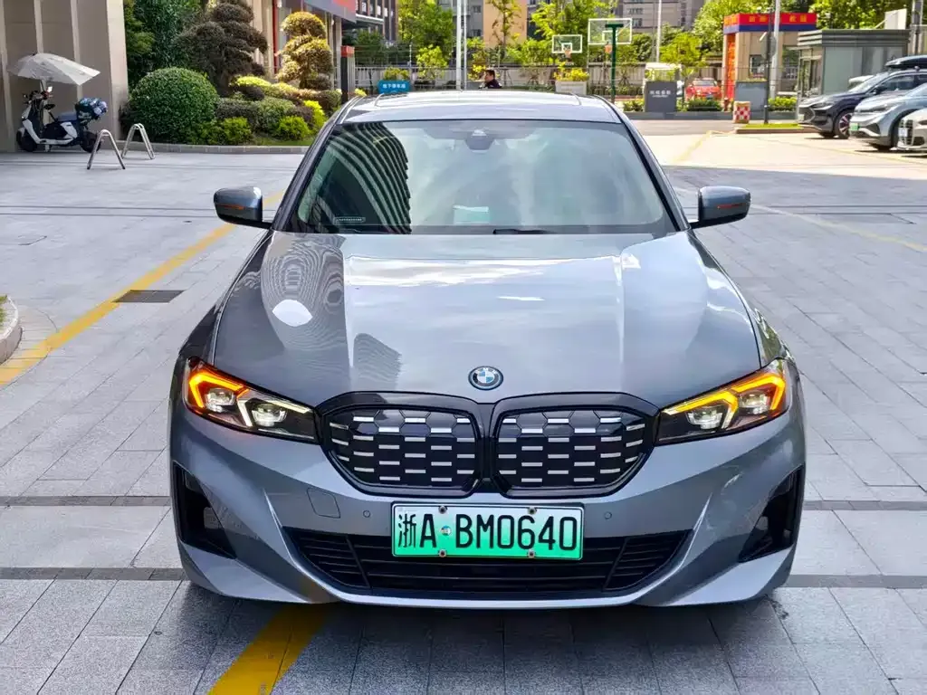 BMW i3 — фото 9