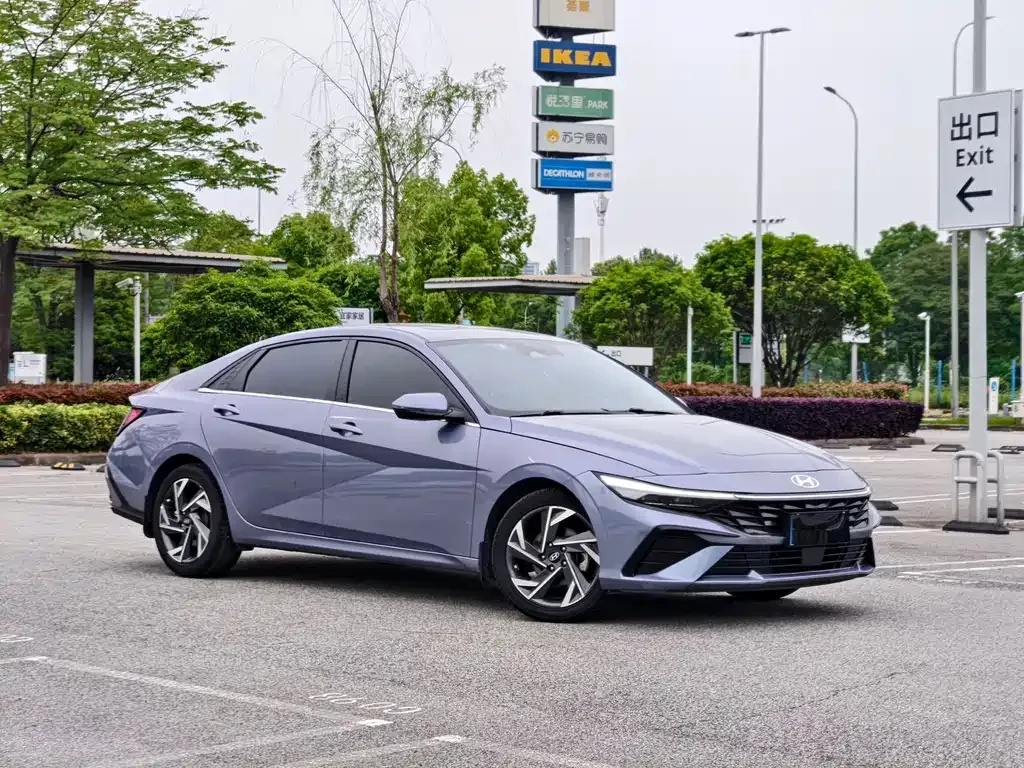 Hyundai Elantra — фото 7