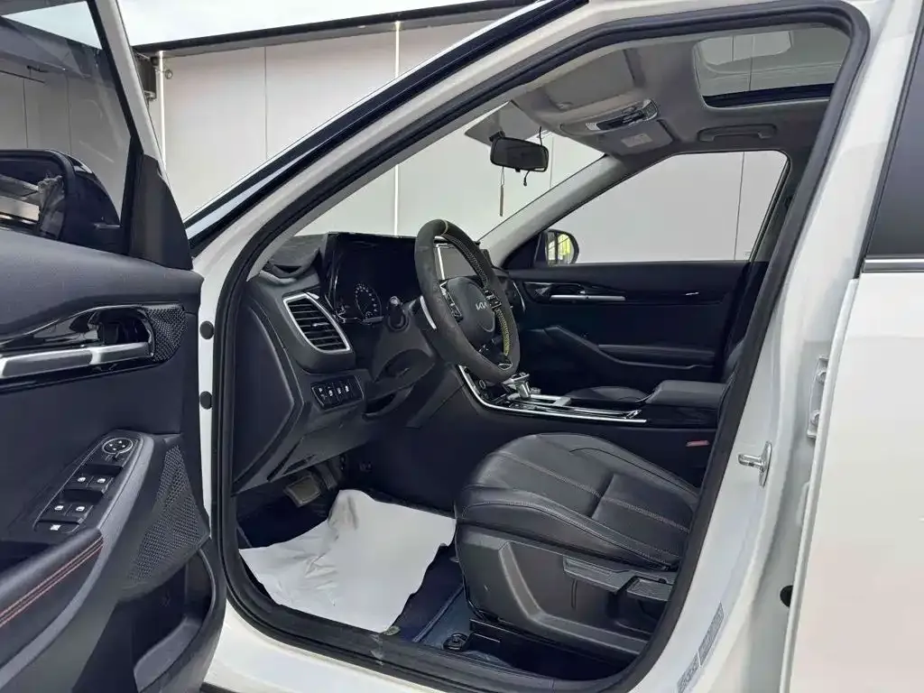 Kia KX3 — фото 10