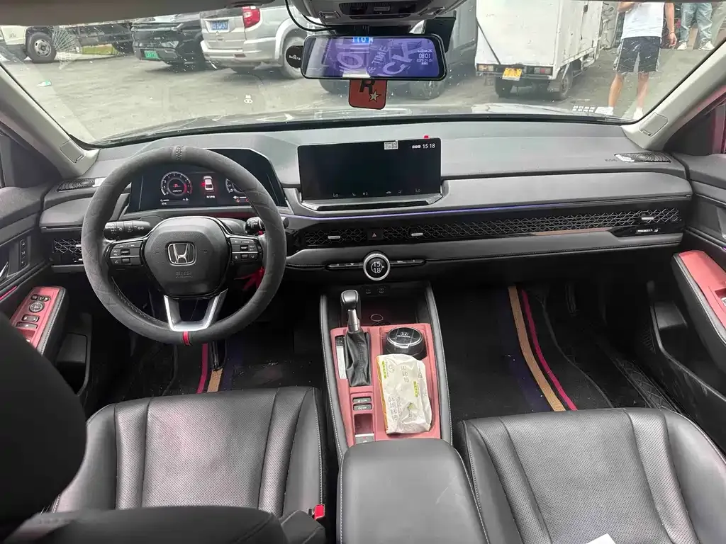 Honda Accord — фото 6