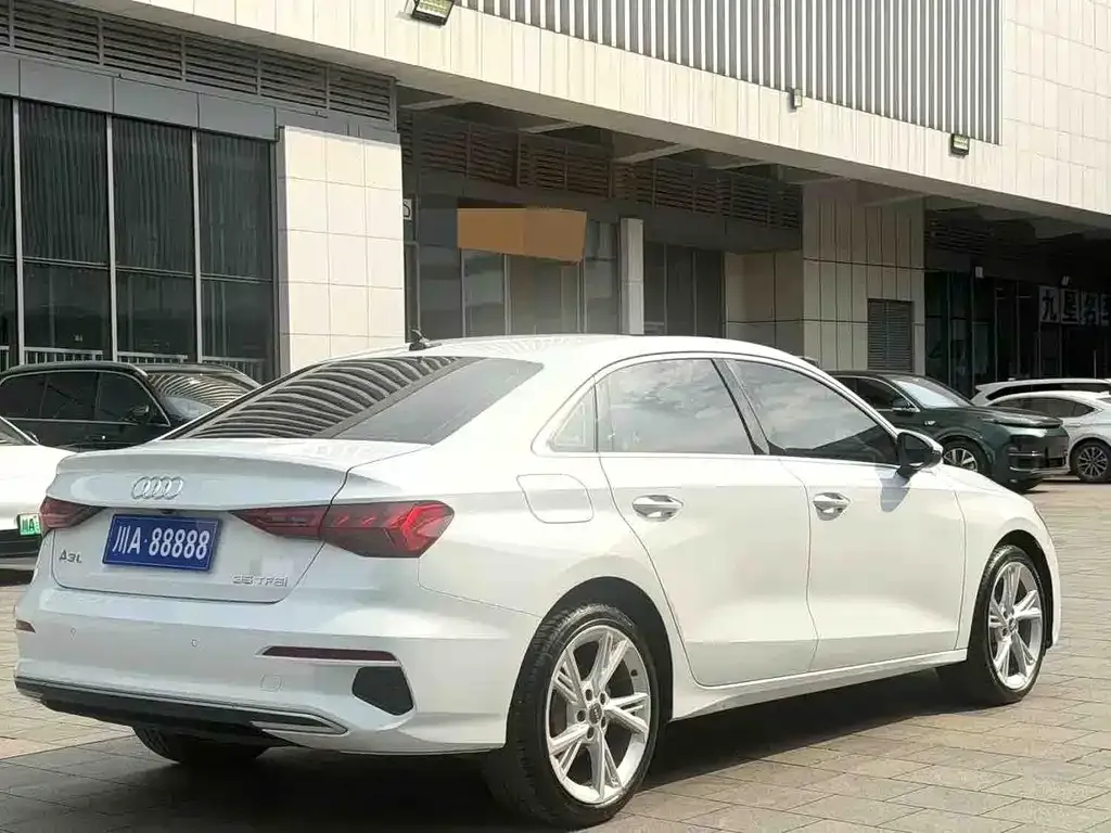 Audi A3 2022 из CN, фото 7