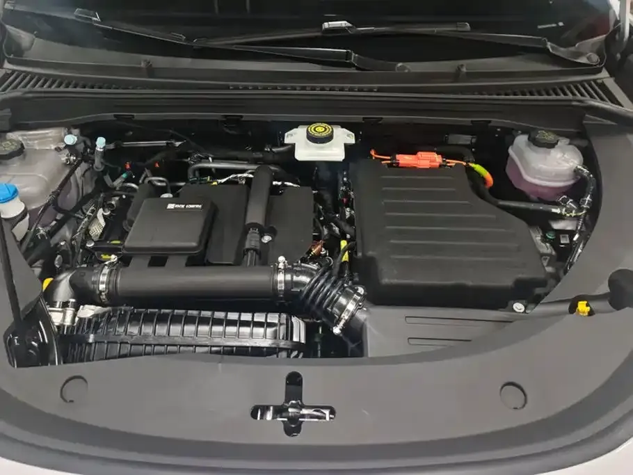BYD Seal 05 DM-i — фото 4