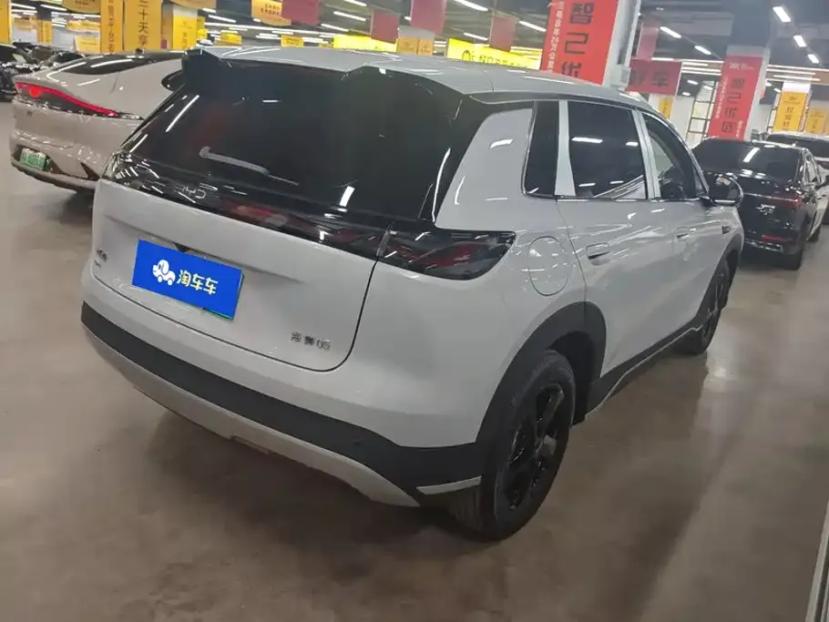 BYD Seal 05 DM-i — фото 10