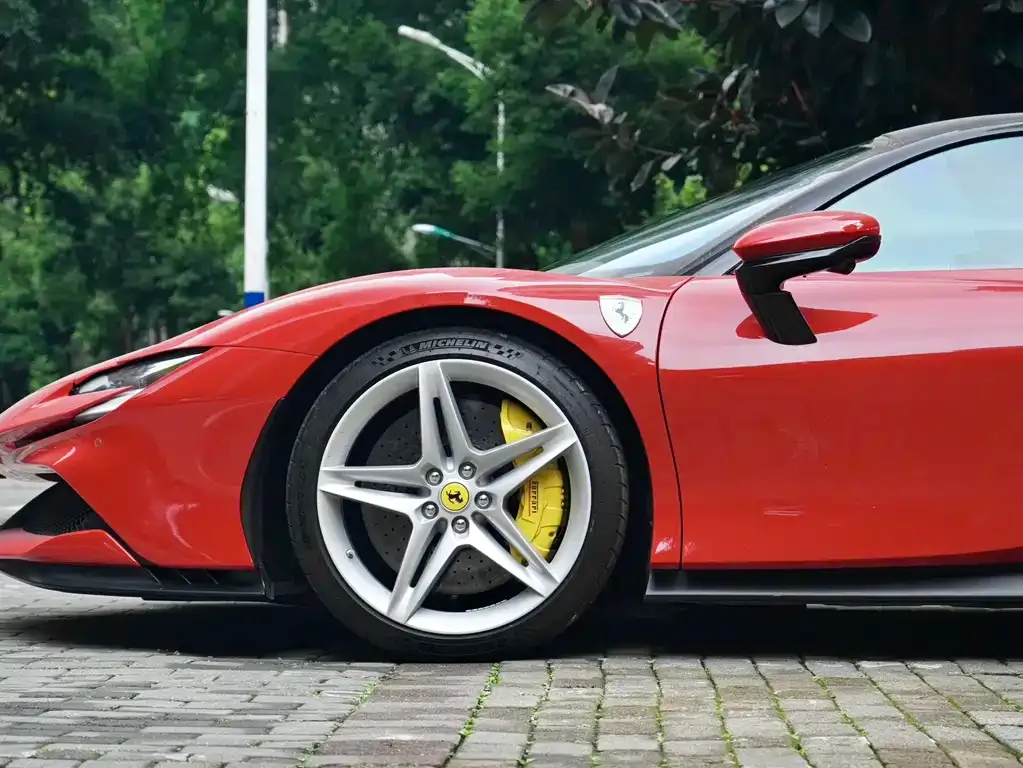 Ferrari SF90 — фото 4
