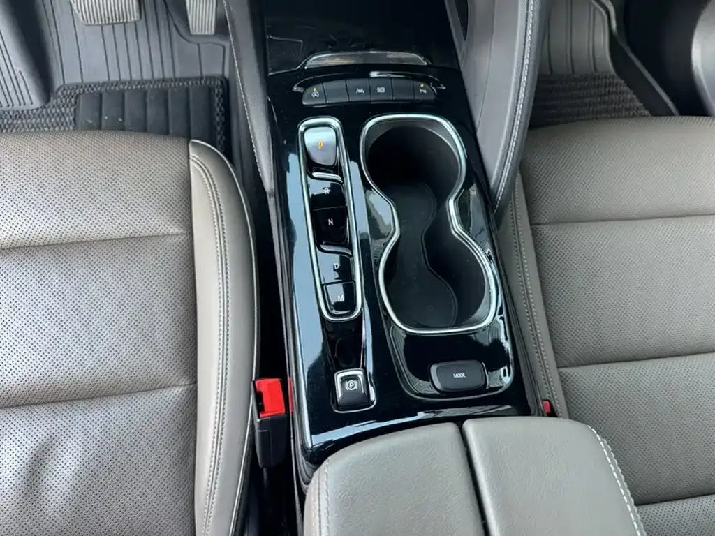 Buick Envision Plus — фото 6