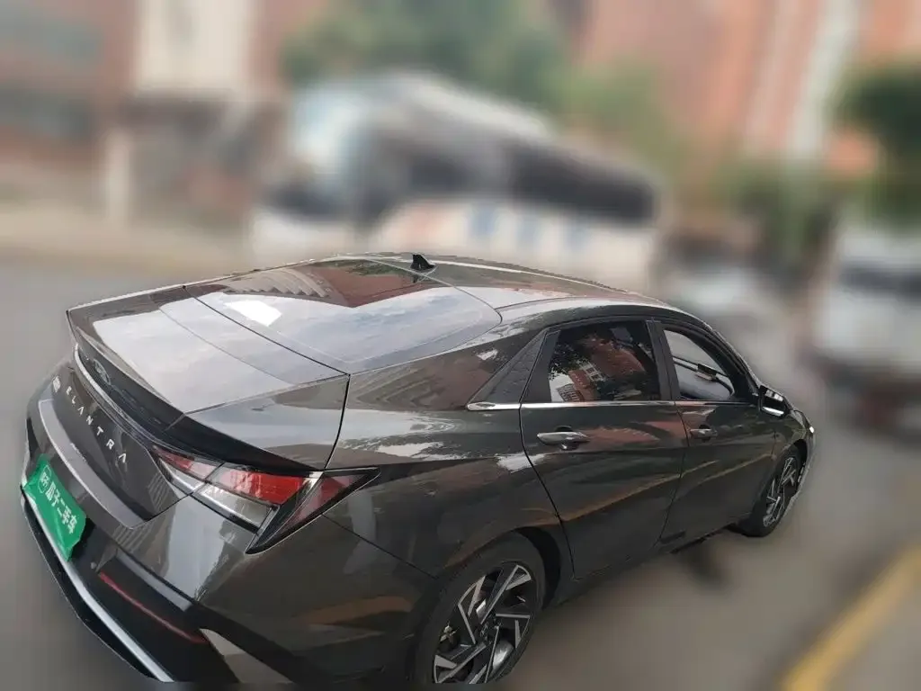 Hyundai Elantra — фото 6