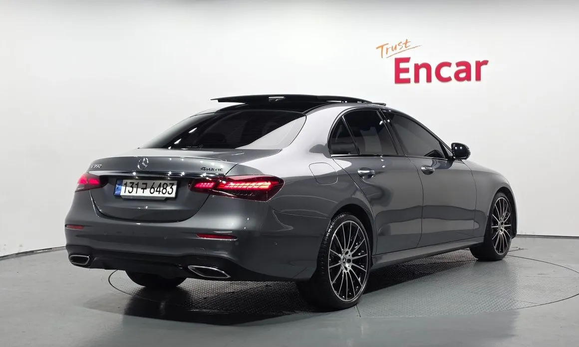 Mercedes-Benz E-Class — фото 2