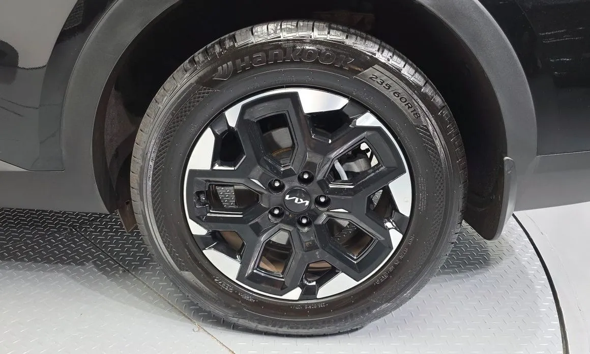 Kia Sorento — фото 8