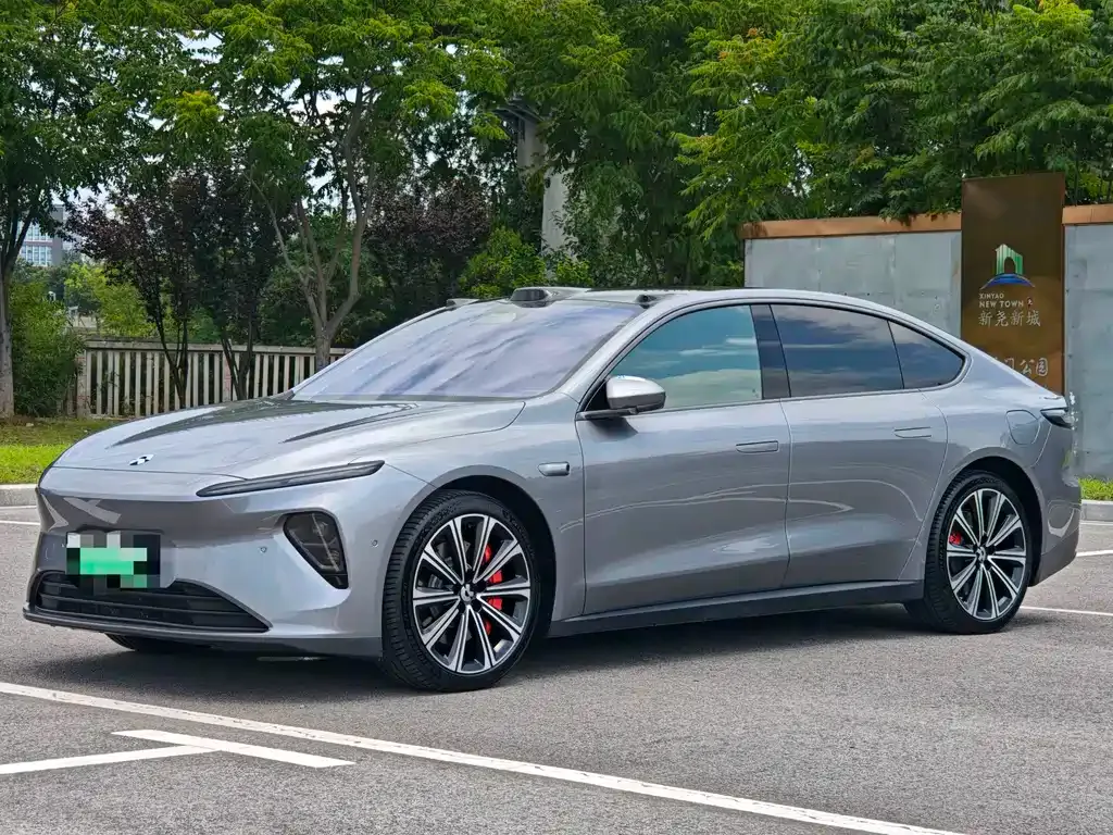 NIO ET7