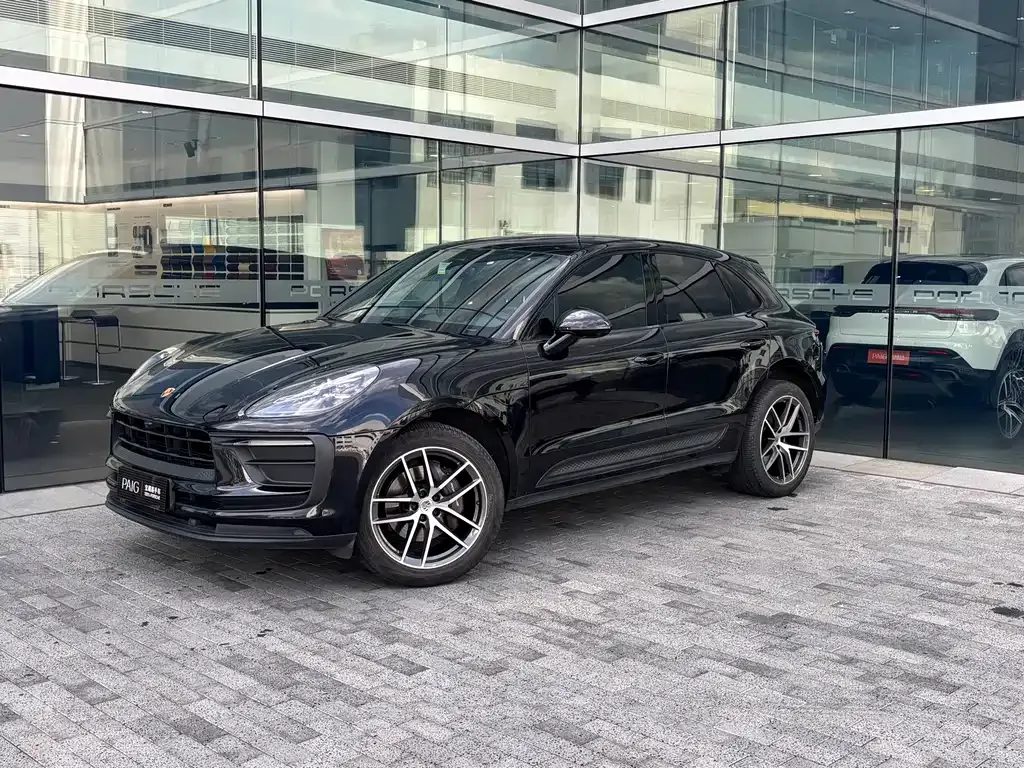 Porsche Macan — фото 1
