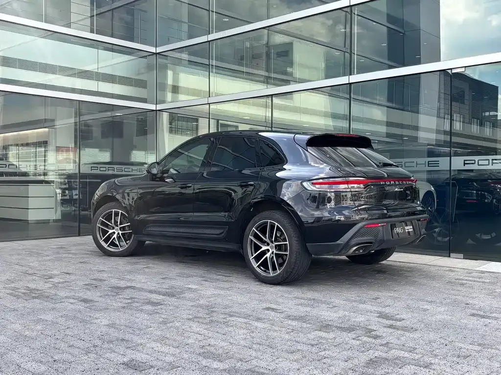 Porsche Macan — фото 9