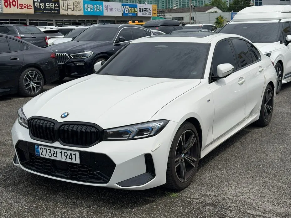 BMW 3-Series 320i M Sport 1