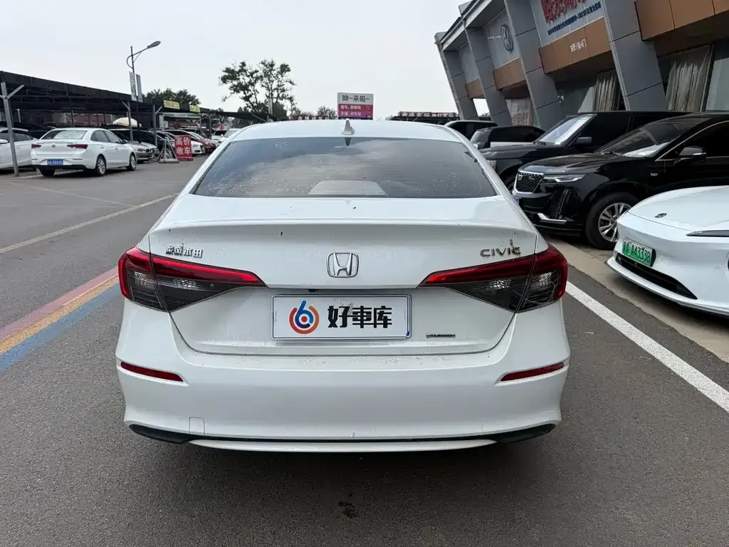 Honda Civic 2022 из CN, фото 2