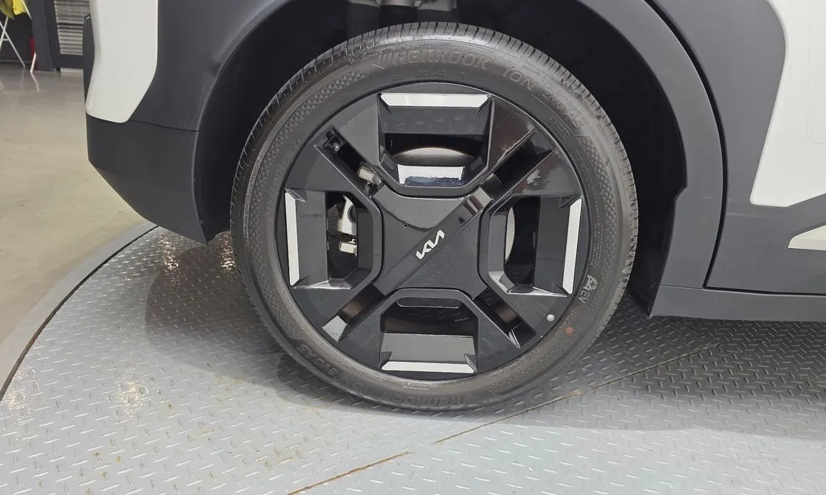 Kia EV3 2025 из KR, фото 4