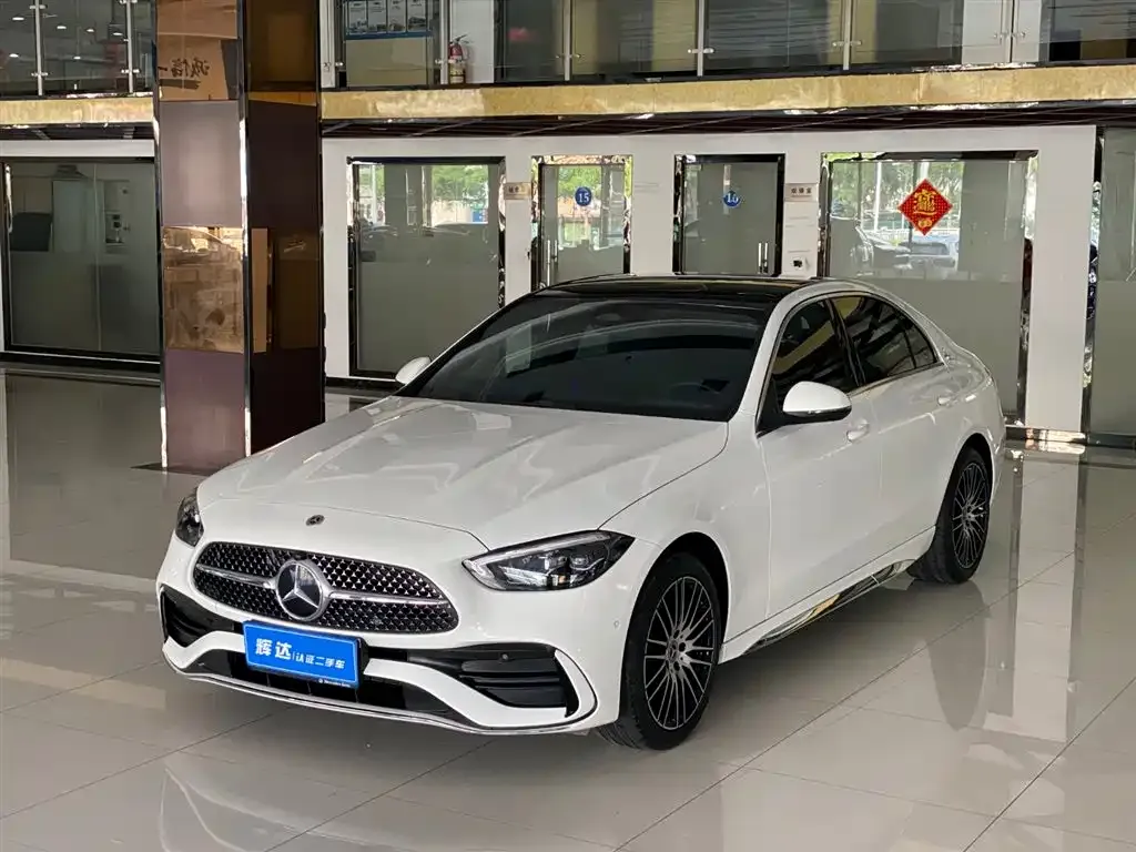 Mercedes-Benz C-Class — фото 1