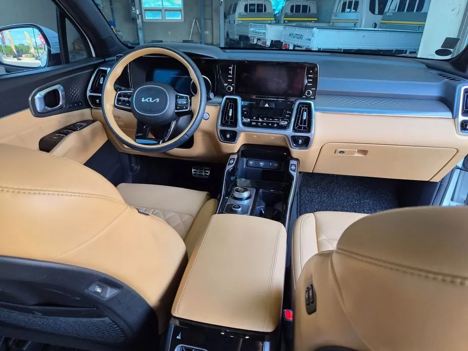 Kia Sorento — фото 9