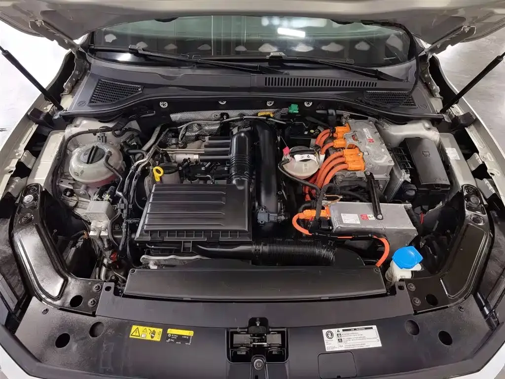 Volkswagen 帕萨特插电混动 — фото 10
