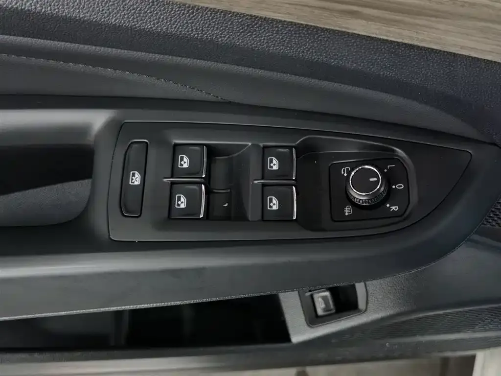 Volkswagen 帕萨特插电混动 — фото 8