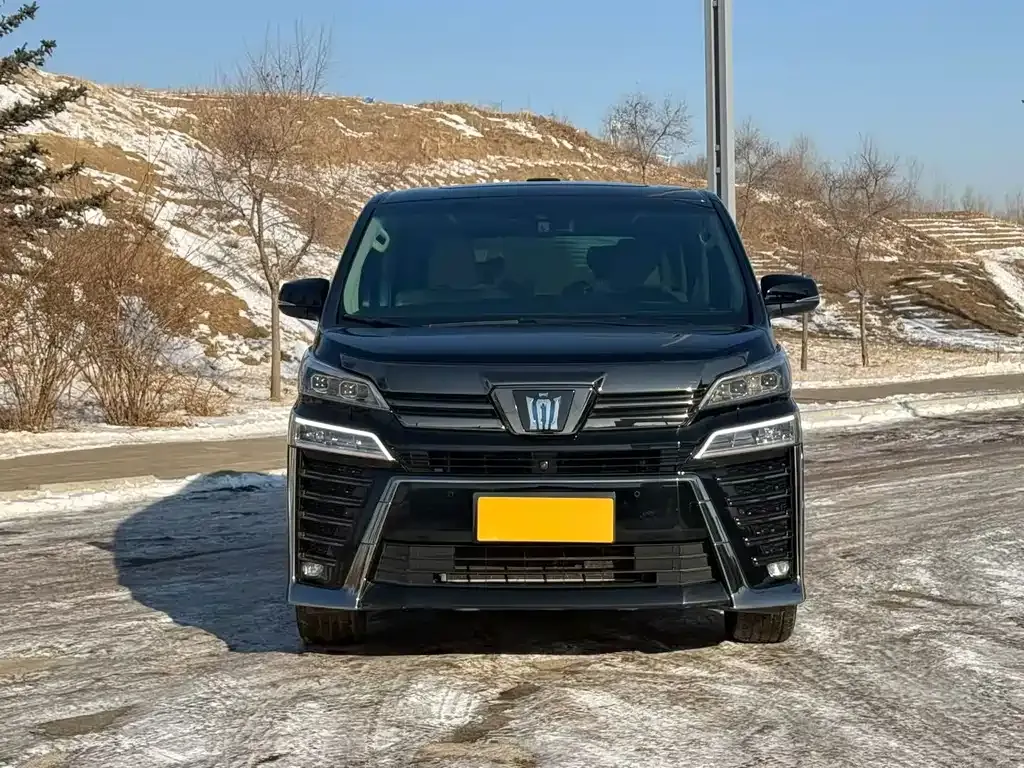 Toyota Vellfire — фото 7