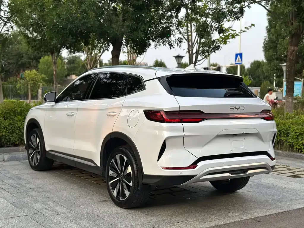 BYD PLUS New Energy — фото 9