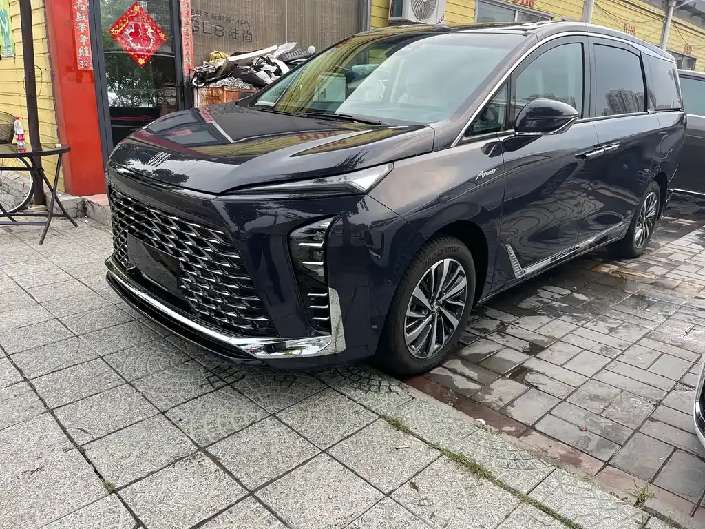 Buick GL8 Hybrid — фото 10