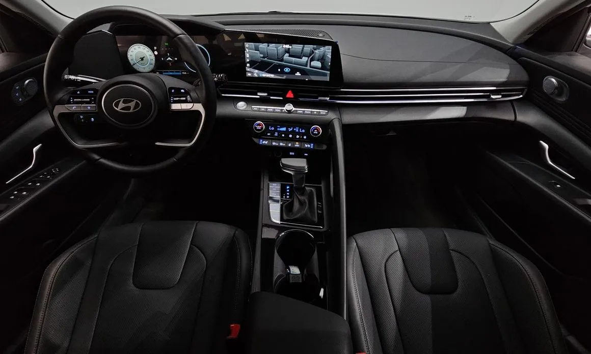 Hyundai AVANTE — фото 2