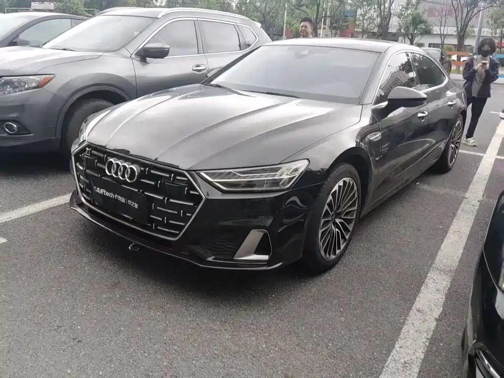Audi A7L — фото 6