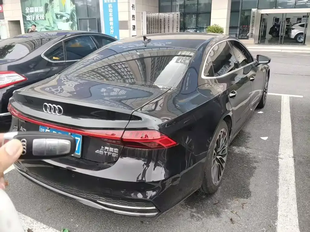 Audi A7L — фото 4